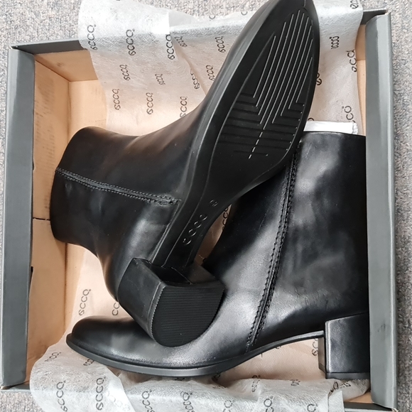 🎁 ECCO Women's Shape 35 Block Ankle Boot